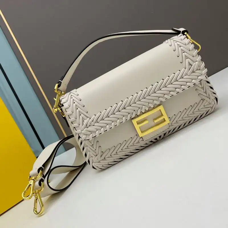 Fendi Medium Baguette Bag In Stitching Leather White 0128