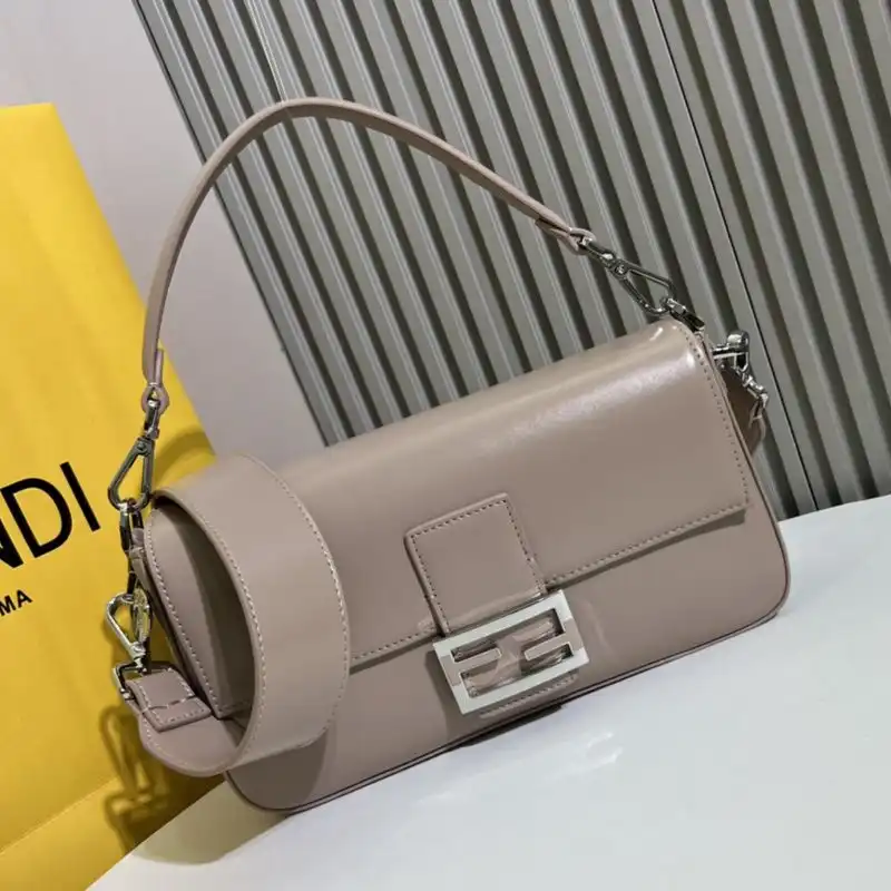 Fendi Medium Baguette Bag In Tiffany Smooth Leather Khaki 0126