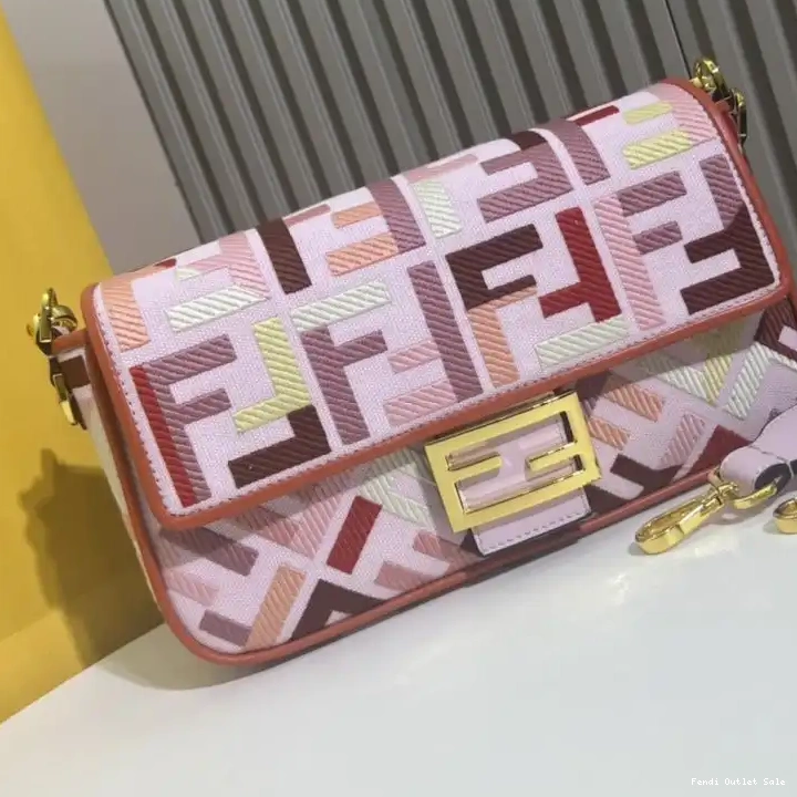 Affordable Bag Canvas Motif In Fendi Baguette FF Pink Multi Medium 0320