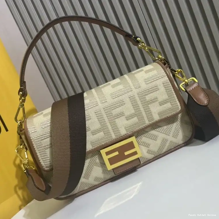 Motif Canvas Beige Bag FF Medium In Baguette Fendi 0313