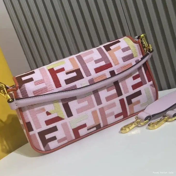Affordable Bag Canvas Motif In Fendi Baguette FF Pink Multi Medium 0320