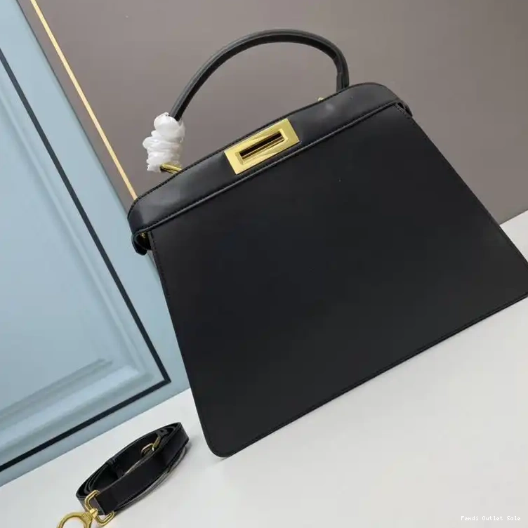 Affordable In Medium Laether Fendi Bag Peekaboo Nappa ISeeU Black 0311