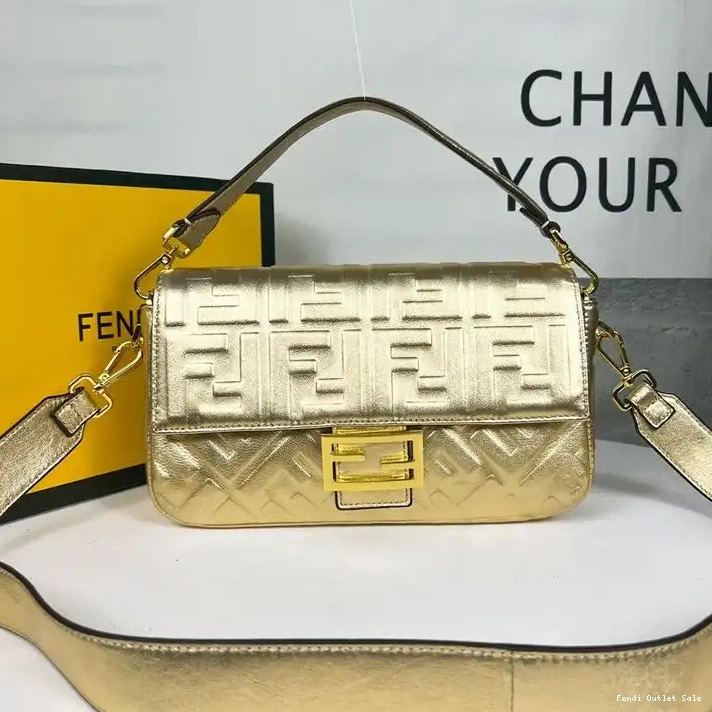 Medium FF Motif In Nappa Leather Bag Fendi Gold Baguette 0307