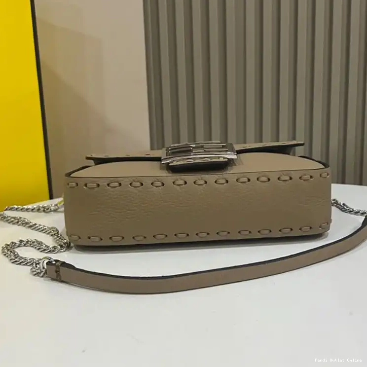 Affordable Bag Romano Fendi Khaki Leather Cuoio Baguette Mini Selleria In 0304